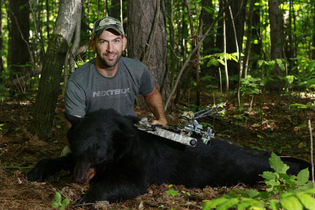 wisconsin bear hunt 2014 - 202 pound sow Jarrod shot